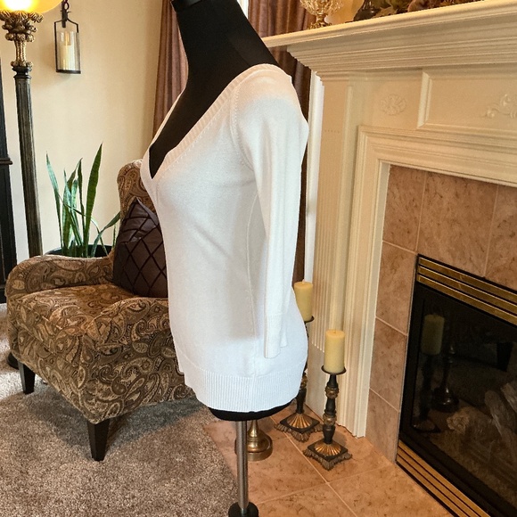 DOLCE & GABBANA White Viscose V-Neck 3/4 Length Sleeve Top Size 6 (42) - Picture 2 of 13